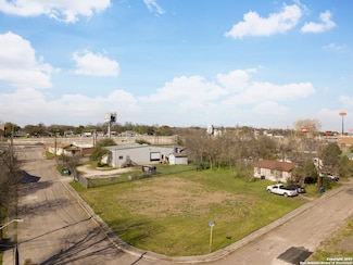 2539 Dignowity Ave, San Antonio, TX 78208