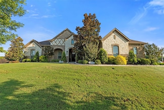 245 Mckinley Cir, Waxahachie, TX 75167