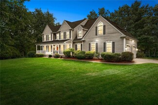 10 Jasons Grant Dr, Cumberland, RI 02864
