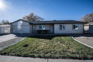 453 1/2 Cottonwood Lake Dr, Clifton, CO 81520