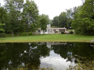 20796 Lost Rd, Cassopolis, MI 49031