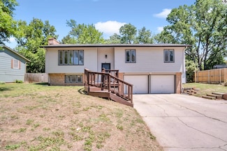 1304 Northglen St, McPherson, KS 67460