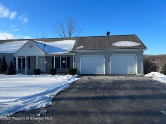 22 Waterford Village Dr, Dalton, PA 18414