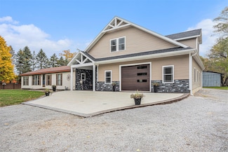 60771 Lutz Rd, Three Rivers, MI 49093