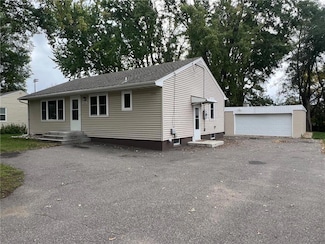 2098 County Road E E, Saint Paul, MN 55110