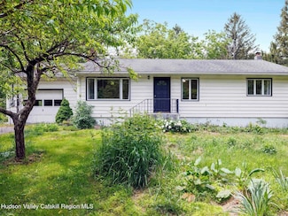 37 Mary's Ln, Stone Ridge, NY 12484