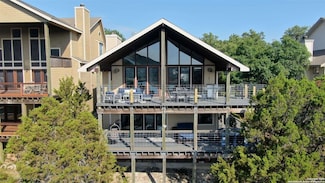 717 Riviera Dr, Canyon Lake, TX 78133