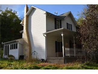 2027 Dime Rd, Vandergrift, PA 15690