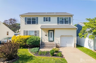 136 Carroll Ave, Woodbridge, NJ 07095