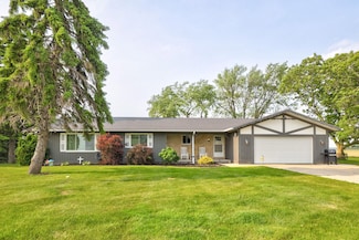 9826 Frankenmuth Rd, Vassar, MI 48768