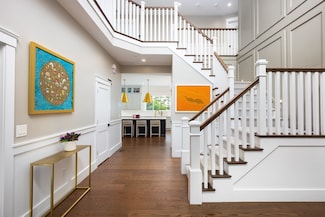34 Hedgerow Ln, Westwood, MA 02090