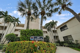335 Oak Harbour Dr, Juno Beach, FL 33408
