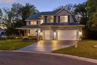 906 Hyland Ct, Saint Paul, MN 55123