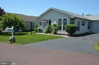 111 Dyer Ct, Royersford, PA 19468