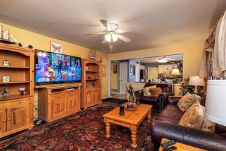 9 N Meadow Ridge Ln, Woodbine, NJ 08270