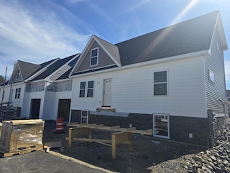 8 Rock Pond Rd Unit 8, Sanford, ME 04073