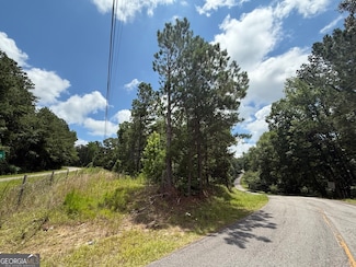 6678 Davis Rd, Macon, GA 31217
