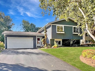 5643 W 135th St, Savage, MN 55378