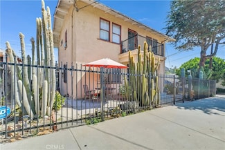 1201 Douglas St, Los Angeles, CA 90026
