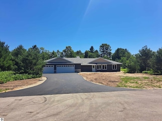 2187 Nancy Kay Ave Unit 4, Interlochen, MI 49643