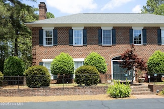 3 Drayton Ct, Southern Pines, NC 28387