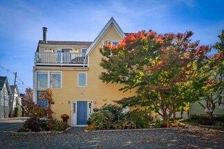 35 Andrew St Unit 1, Salem, MA 01970