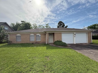 1235 Elaine Dr, Beaumont, TX 77706