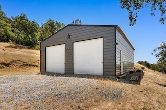 13399 Bell Brook Dr, Auburn, CA 95602