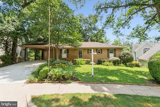 2647 S Kent St, Arlington, VA 22202