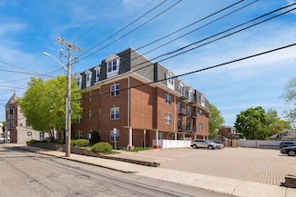 179 Park St Unit 304, Medford, MA 02155