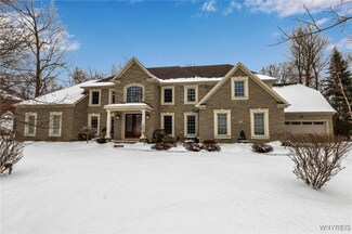 9719 Cobblestone Dr, Clarence, NY 14031
