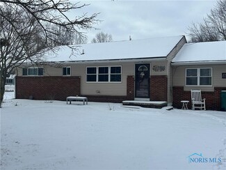 23348 W Centerfield Dr, Genoa, OH 43430