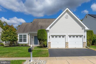 20 Hibiscus Dr, Marlton, NJ 08053