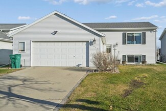 1845 Huntington Ct, West Fargo, ND 58078