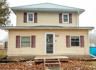 321 S Mather St, Clarksville, IA 50619