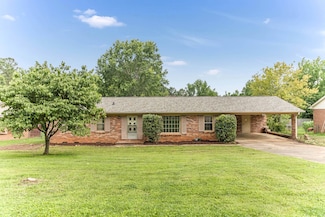 207 Oakmont Dr, Boiling Springs, SC 29316