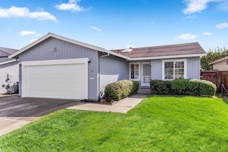 774 Almond Dr, Watsonville, CA 95076