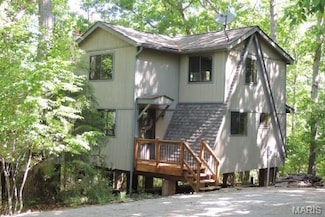 2442 Linden Point Dr, Wright City, MO 63390