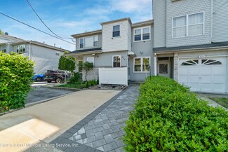 806 Bloomingdale Rd, Staten Island, NY 10309