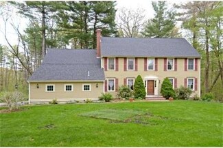 11 Caitlin Ln, Topsfield, MA 01983