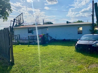 1400 N 2nd St, Central City, KY 42330