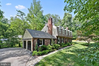 282 S Roberts Rd, Bryn Mawr, PA 19010