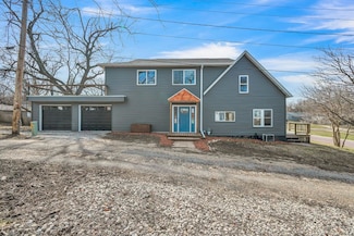 505 14th St, Spirit Lake, IA 51360