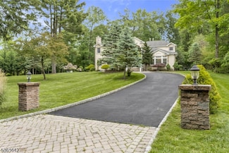 22 Ivy Hill Rd, Warren, NJ 07059