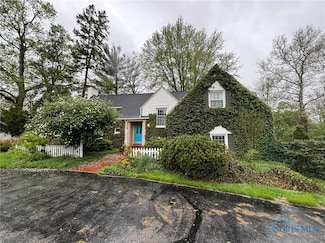 3868 W Bancroft St, Ottawa Hills, OH 43606
