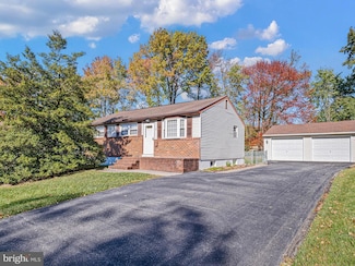 9 Ridge Dr, New Castle, DE 19720