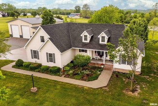 5963 Lakeview Dr, Carterville, IL 62918