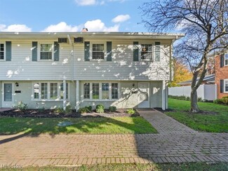 15 Meadowlawn Dr Unit 9, Mentor, OH 44060
