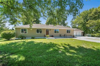 5409 NE 92 Hwy, Smithville, MO 64089