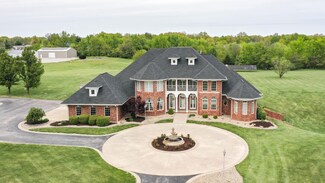 34136 Voorhees Ln, Brighton, IL 62012